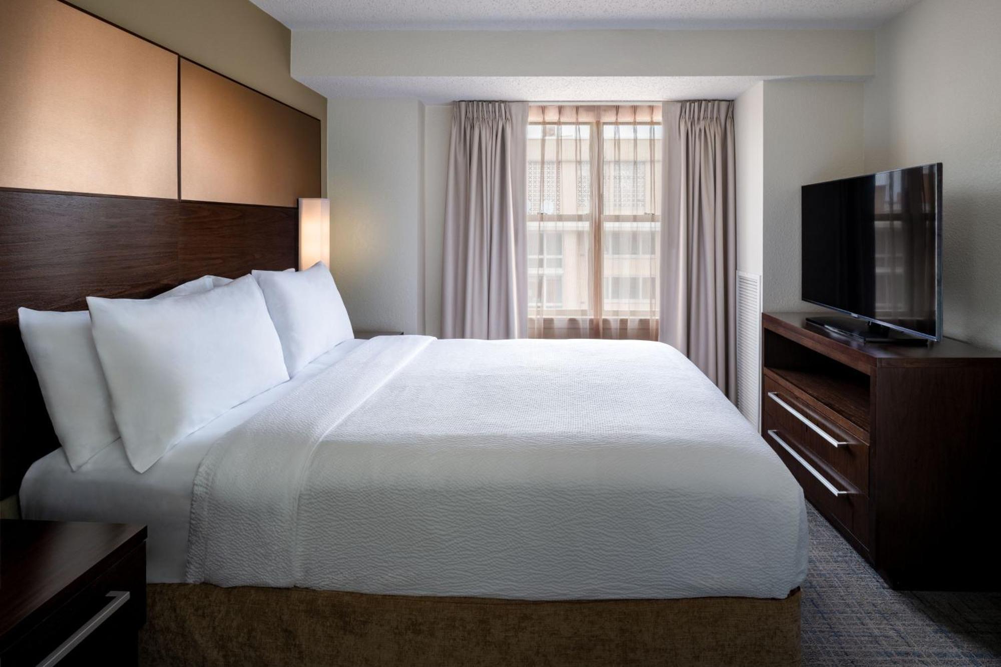Washington, Dc / Dupont Circle 3*